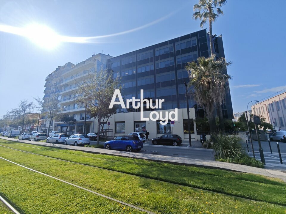 12 Boulevard René Cassin, Nice à louer Photo de l’immeuble– Image 1 sur 14