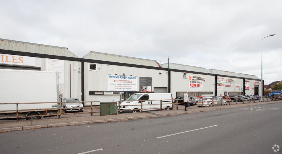 East Tyndall St, Cardiff à louer - Photo de l’immeuble – Image 2 sur 5