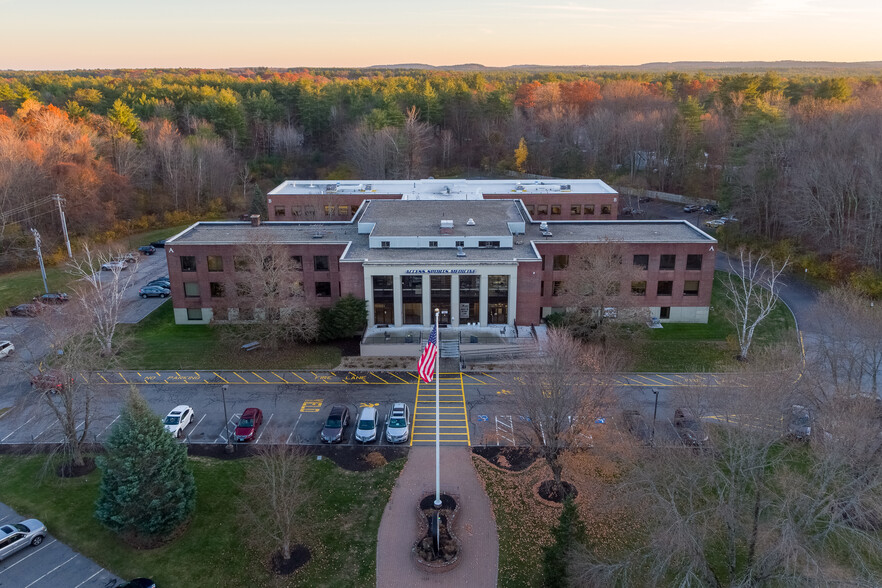 1 Hampton Rd, Exeter, NH à louer - Photo de l’immeuble – Image 1 sur 3