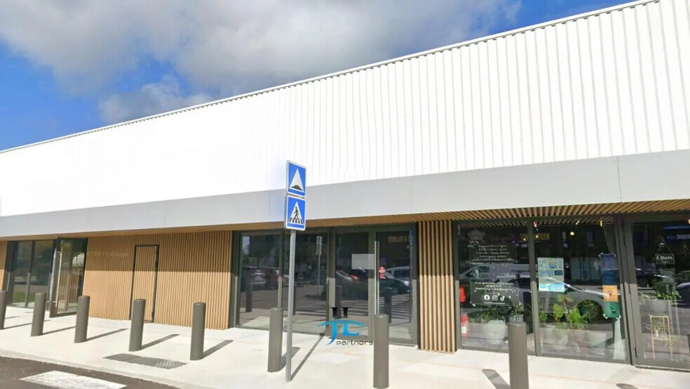 Local commercial dans Biganos à louer - Photo de l’immeuble – Image 2 sur 8