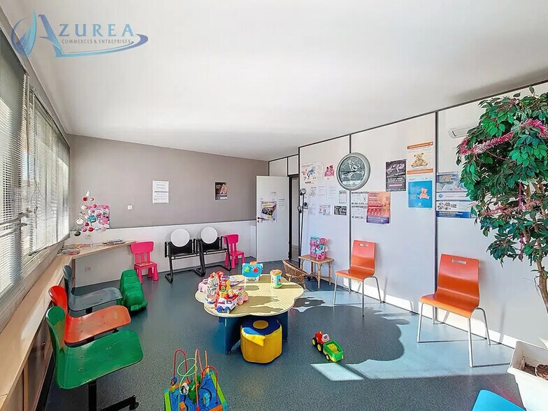 Bureau dans Saint-Laurent-du-Var à vendre - Photo intérieure – Image 1 sur 7