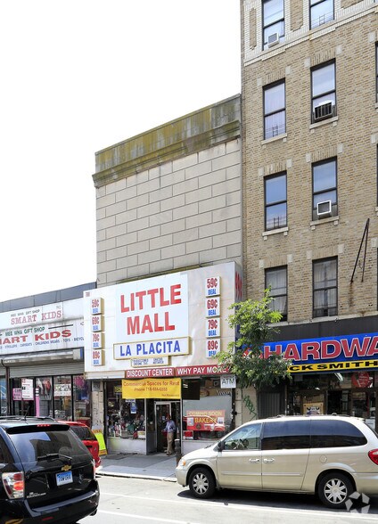 788 E Tremont Ave, Bronx, NY à louer - Photo de l’immeuble – Image 2 sur 8
