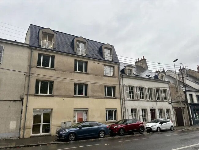 Plus de détails pour Bureau à louer