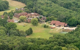 Plus de détails pour Petworth Rd, Haslemere - Hôtellerie à vendre