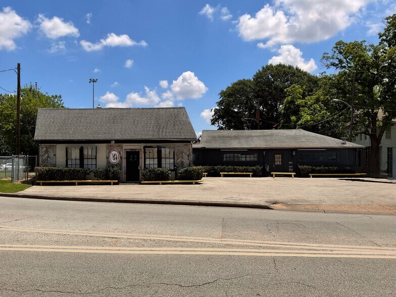 3206 Houston Ave, Houston, TX à louer - Photo de l’immeuble – Image 2 sur 15