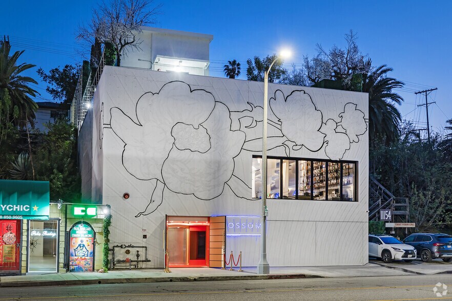 11150 Ventura Blvd, Studio City, CA à vendre - Photo de l’immeuble – Image 2 sur 29