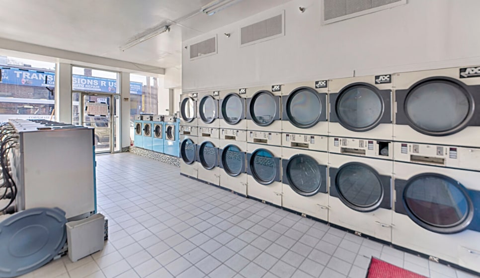 32-31 Greenpoint Ave, Long Island City, NY à louer Photo intérieure– Image 1 sur 1