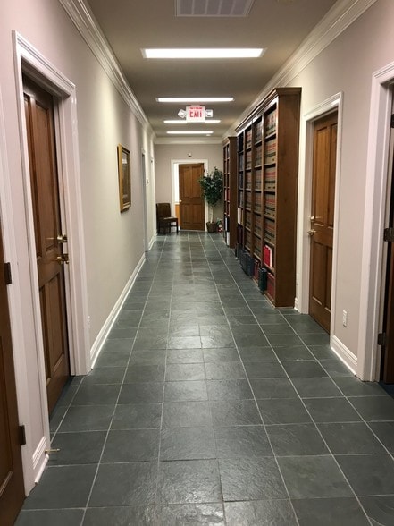 3909 Plaza Tower Dr, Baton Rouge, LA à vendre - Autre – Image 2 sur 13