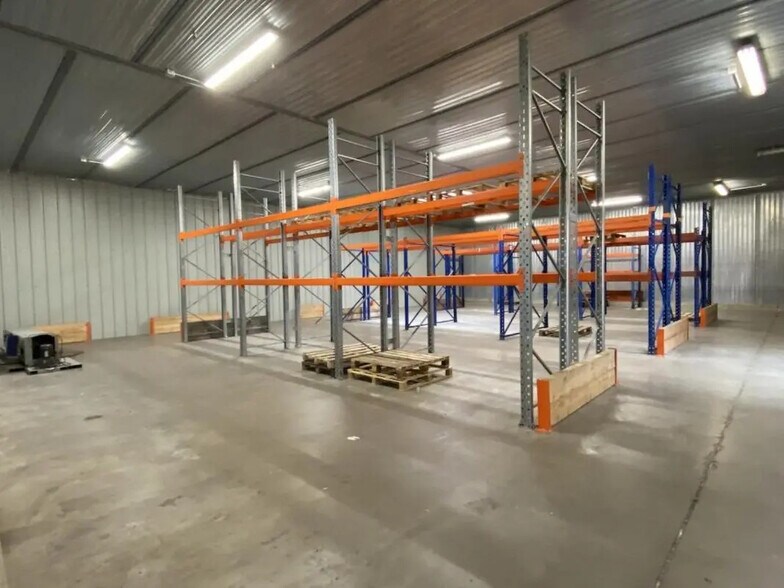 Local d’activités dans Maromme à louer - Photo intérieure – Image 2 sur 6