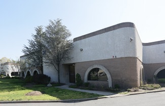 Plus de détails pour 31 Crossways E, Bohemia, NY - Industriel/Logistique à louer