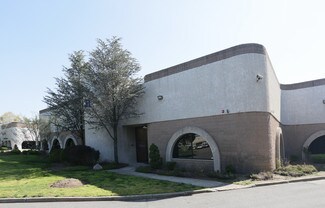 Plus de détails pour 31 Crossways E, Bohemia, NY - Industriel/Logistique à louer