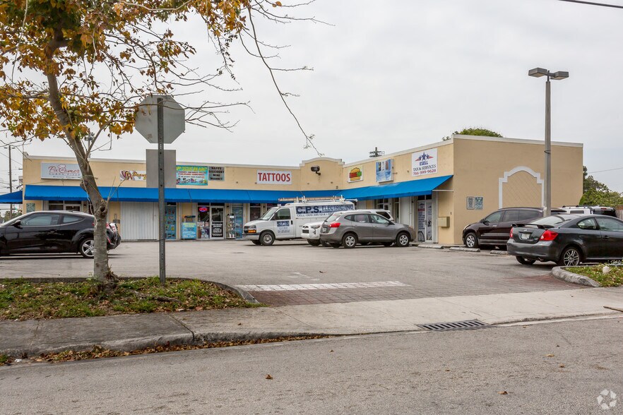 499 W 23rd St, Hialeah, FL à vendre - Photo principale – Image 1 sur 5