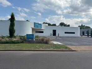 5645 Murray Ave, Memphis, TN à louer Photo intérieure– Image 1 sur 10