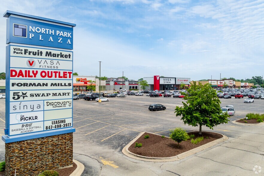 202-300 W North Ave, Villa Park, IL à louer - Photo de l’immeuble – Image 2 sur 15