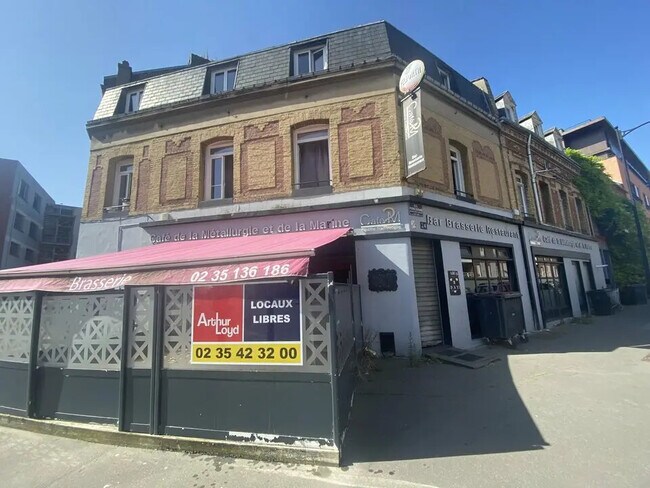 Plus de détails pour Local commercial à vendre