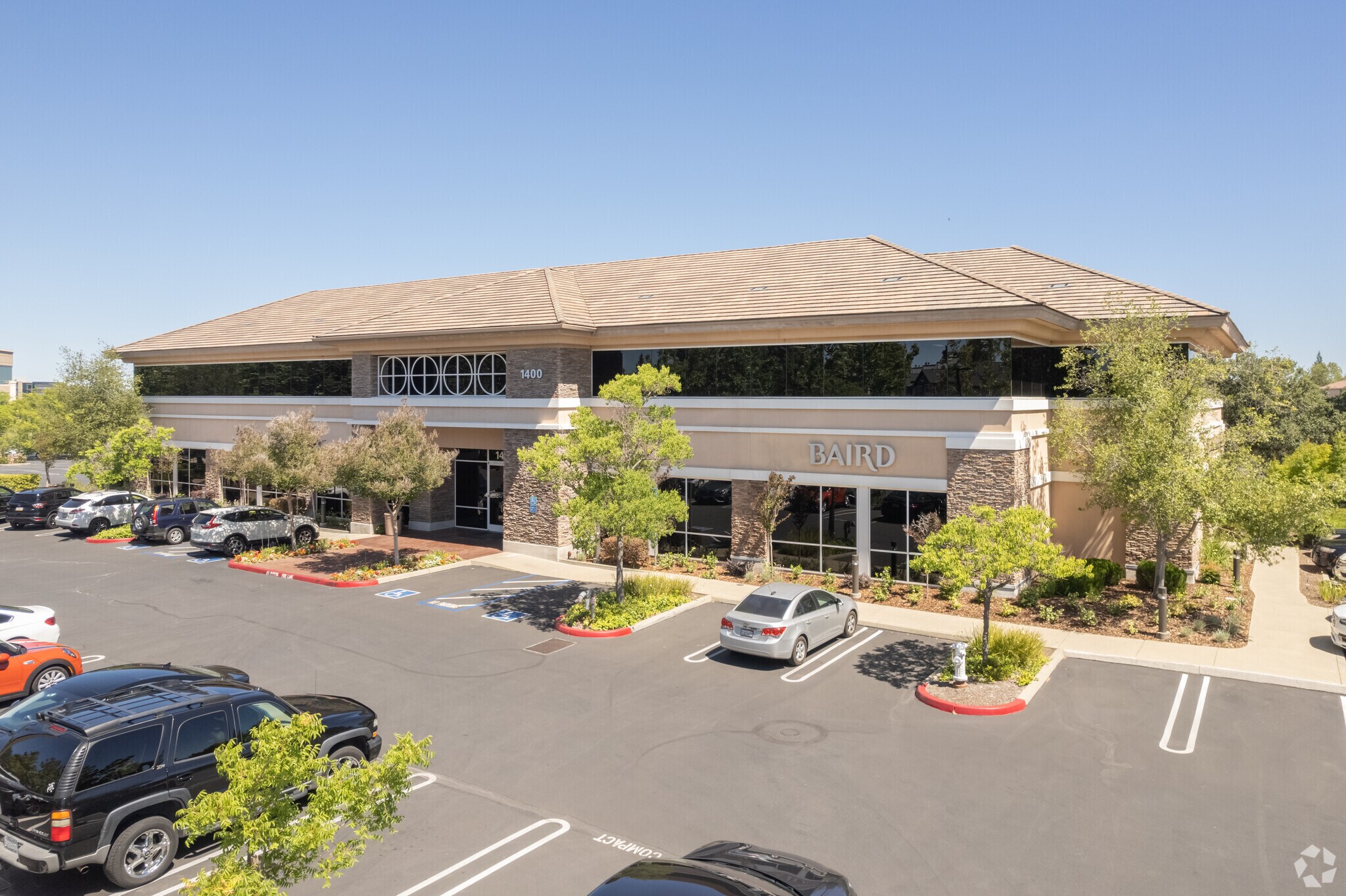 1400 Rocky Ridge Dr, Roseville, CA à louer Photo principale– Image 1 sur 6