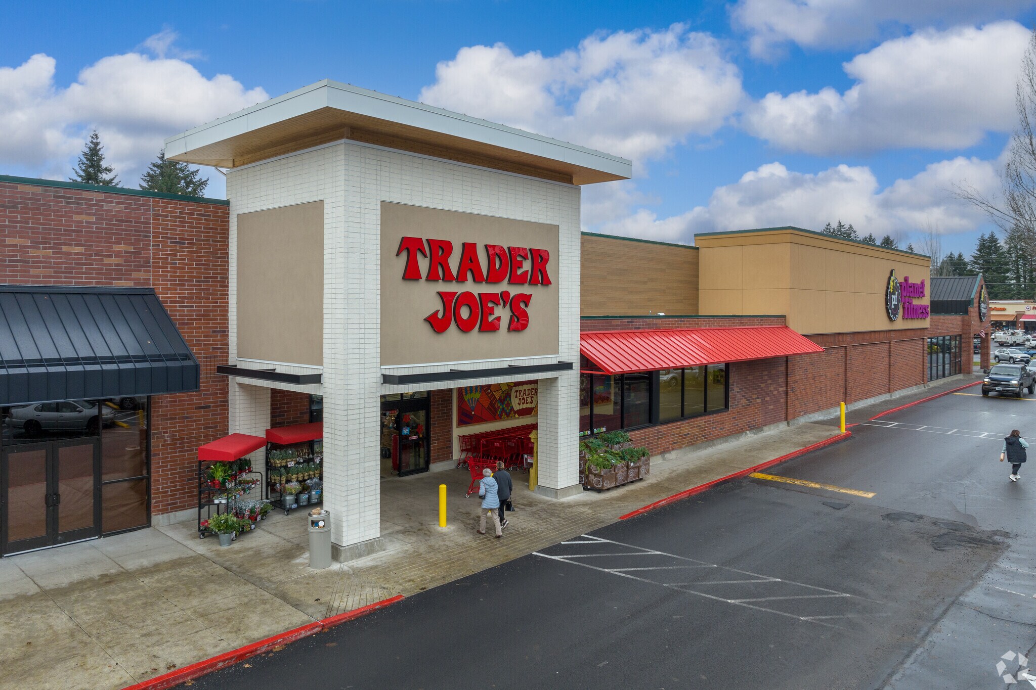 16200 SW Pacific Hwy, Tigard, OR à louer Photo principale– Image 1 sur 8