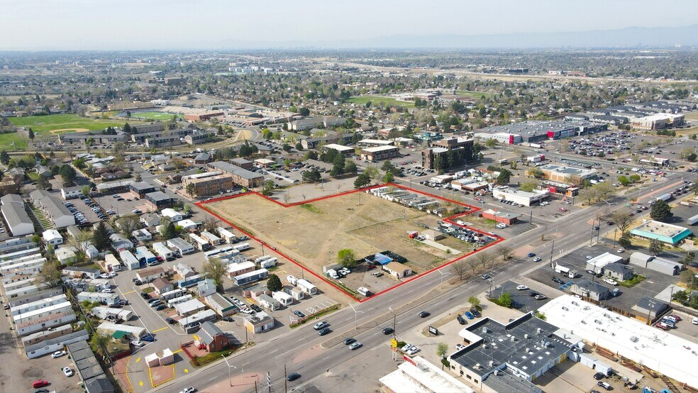 15500-15566 E Colfax Ave, Aurora, CO à vendre - Photo de l’immeuble – Image 3 sur 4