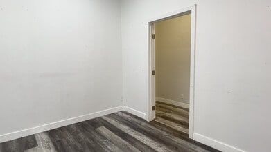 8619 Reseda Blvd, Northridge, CA à louer - Vidéo sur l’annonce professionnelle