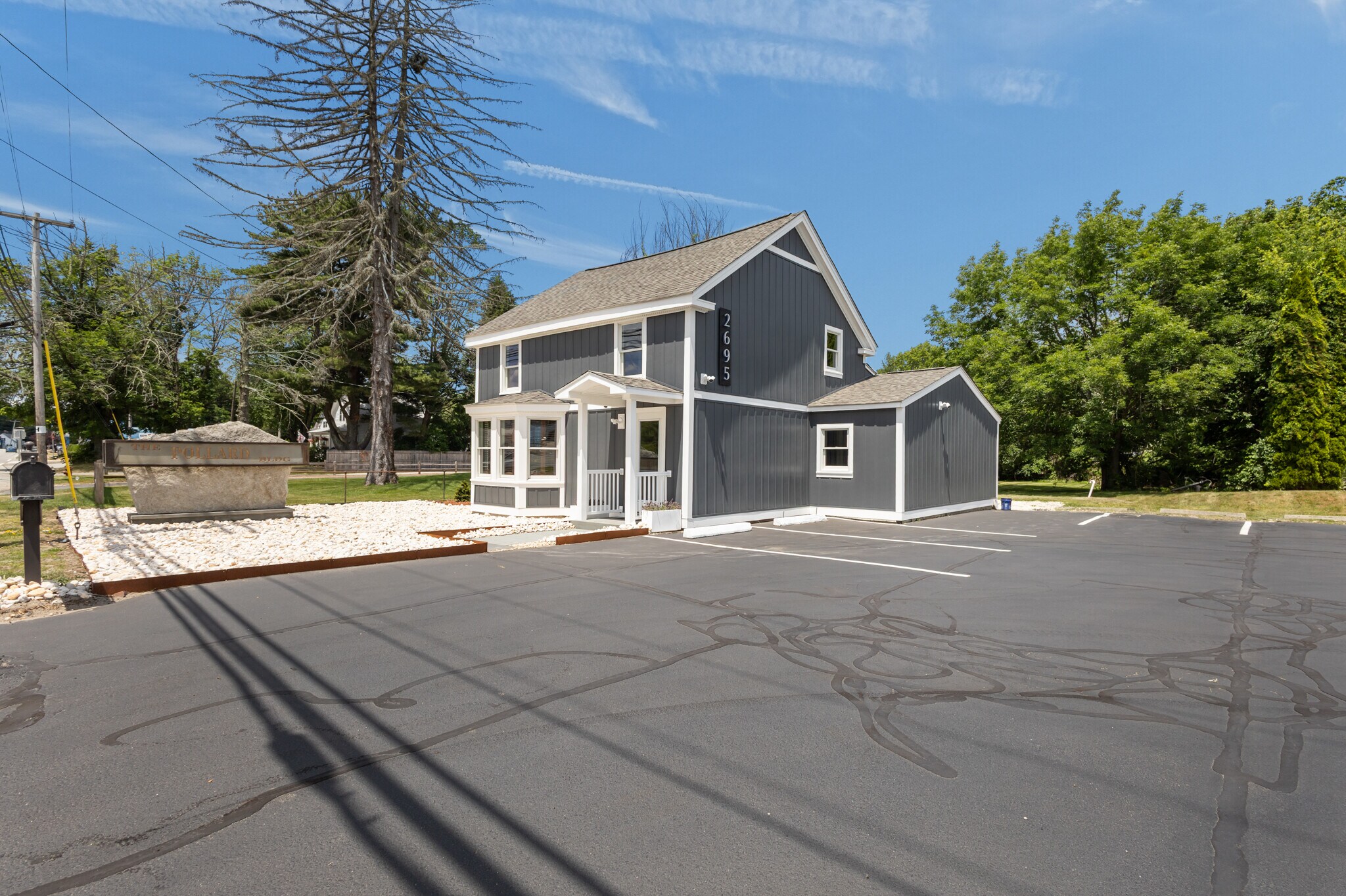 2695 Hartford Ave, Johnston, RI à louer Photo de l’immeuble– Image 1 sur 44