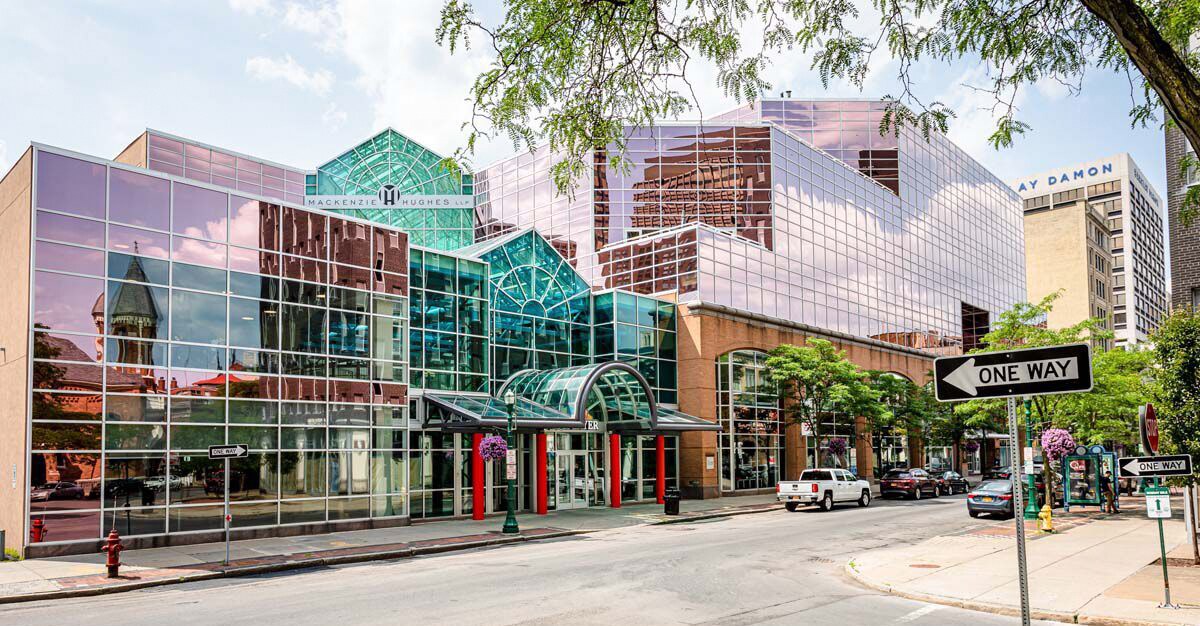 441 S Salina St, Syracuse, NY à louer Photo de l’immeuble– Image 1 sur 11