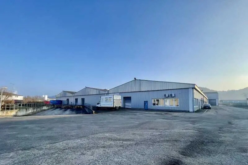 Industriel/Logistique dans Sotteville-lès-Rouen à louer - Photo de l’immeuble – Image 3 sur 4