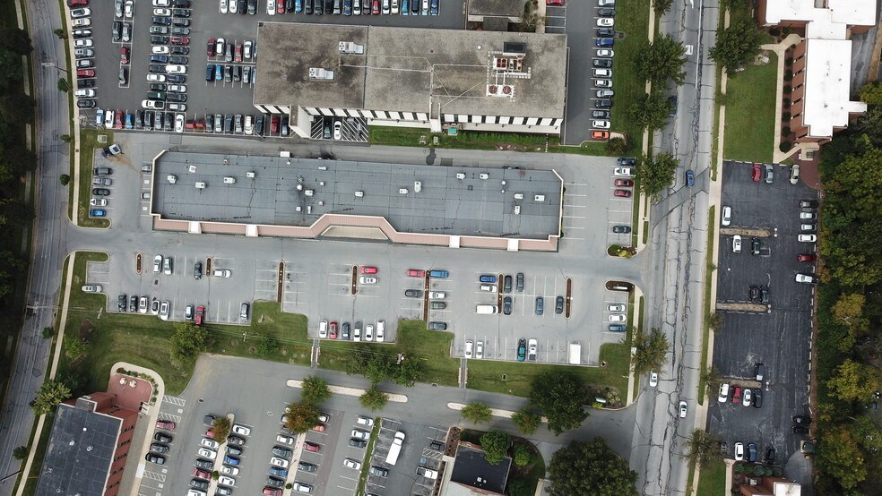 840 N Park Rd, Wyomissing, PA à louer - Photo de l’immeuble – Image 3 sur 3