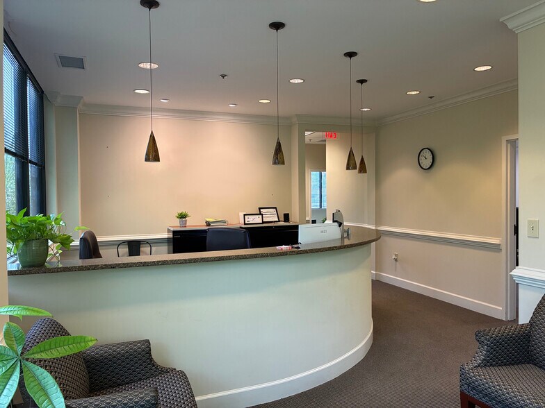 2385 Satellite Blvd, Duluth, GA à louer - Photo de l’immeuble – Image 3 sur 9