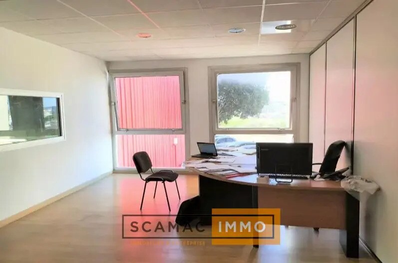Bureau dans Vitrolles à louer - Photo de l’immeuble – Image 3 sur 5