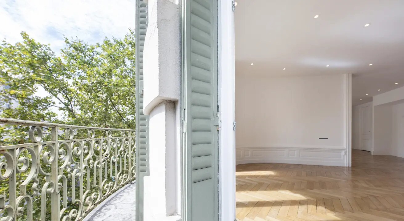 Bureau dans Paris à louer Photo de l’immeuble– Image 1 sur 7