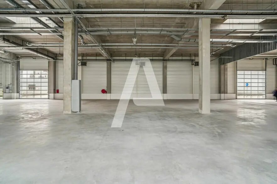 Local d’activités dans Vitry-sur-Seine à louer - Photo intérieure – Image 3 sur 4