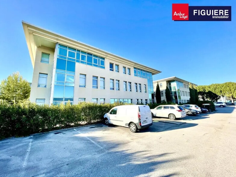 1090 Rue René Descartes, Aix-en-Provence à vendre - Photo de l’immeuble – Image 2 sur 10