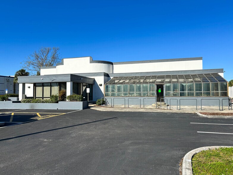 1902 N Dale Mabry Hwy, Tampa, FL à louer - Photo de l’immeuble – Image 1 sur 2