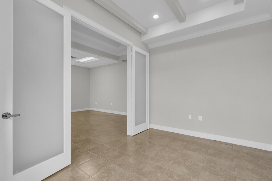 8118 Fry Rd, Cypress, TX à louer - Photo de l’immeuble – Image 3 sur 15