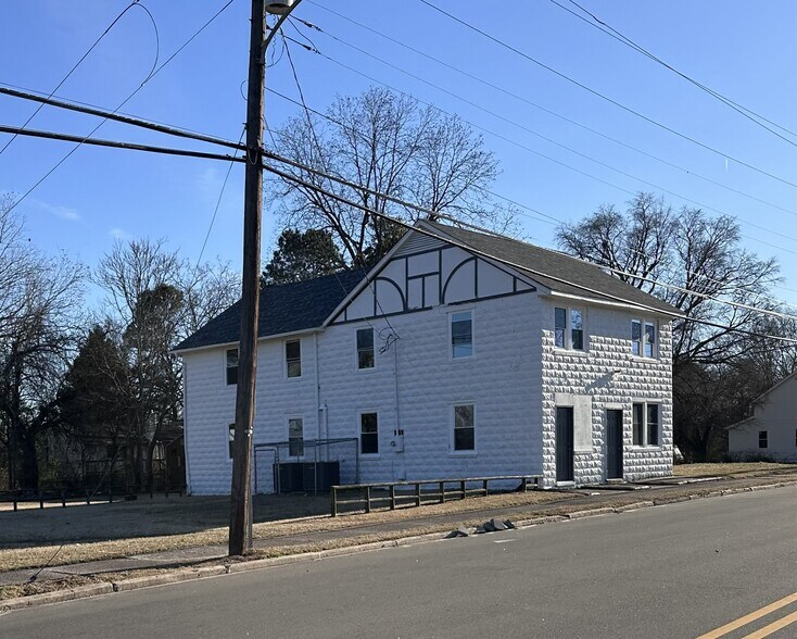 610 N Chestnut St, Henderson, NC à vendre - Photo de l’immeuble – Image 3 sur 13