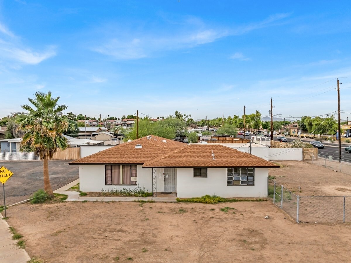 7927 N 51st Ave, Glendale, AZ à vendre Photo de l’immeuble– Image 1 sur 5