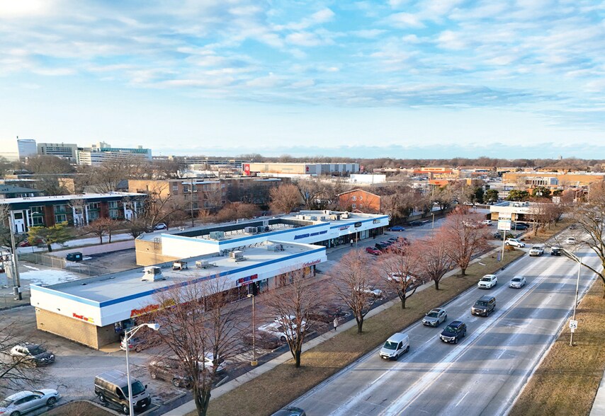 9600-9652 S Pulaski Rd, Oak Lawn, IL à vendre - Photo de l’immeuble – Image 1 sur 7