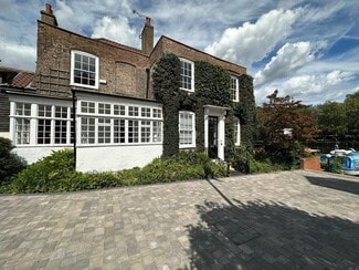 Plus de détails pour 8 Lower Teddington Rd, Kingston Upon Thames - Bureau à louer