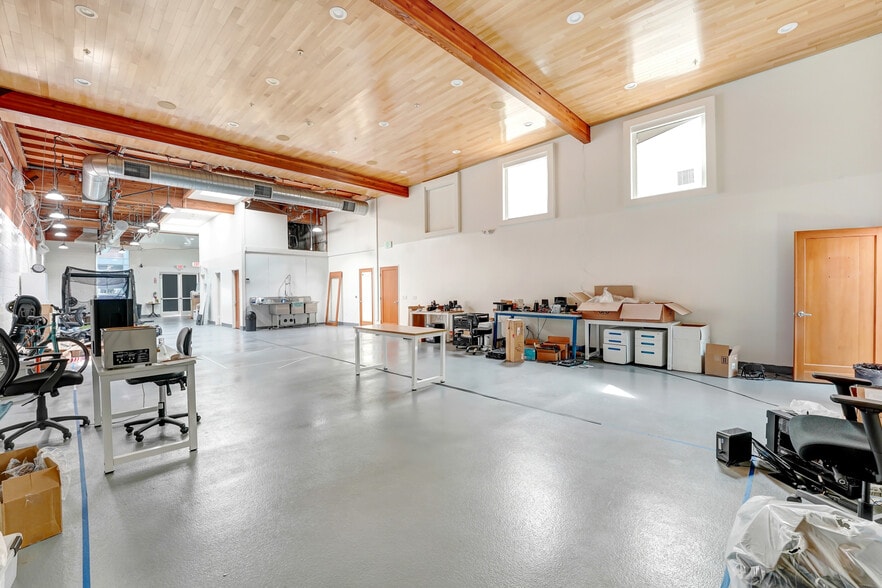 2207 Colby Ave, Los Angeles, CA à vendre - Photo intérieure – Image 3 sur 8