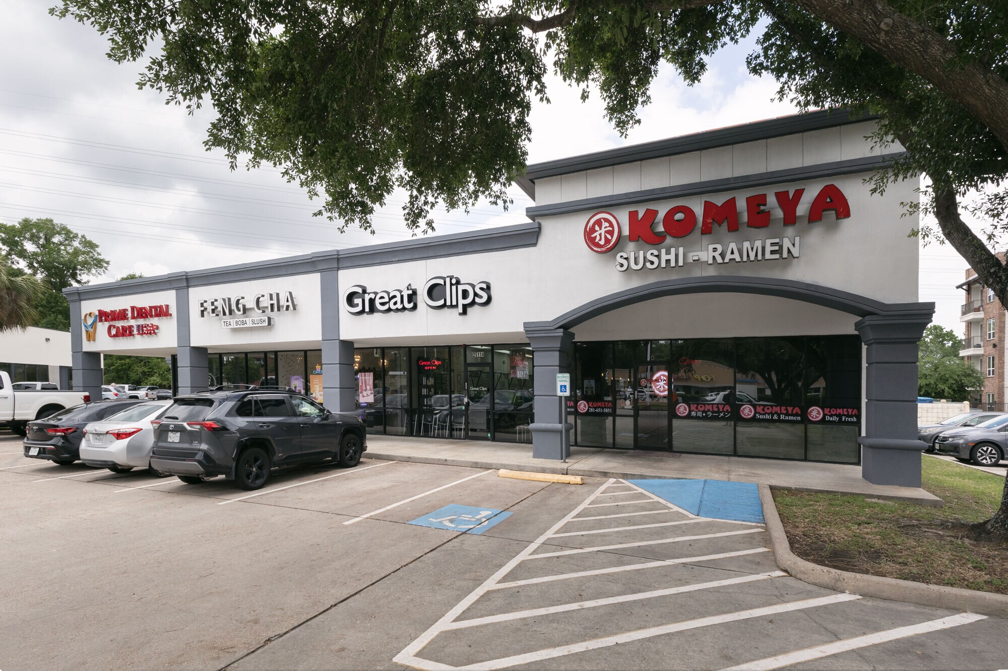 25114 Grogans Mill Rd, Spring, TX à louer Photo de l’immeuble– Image 1 sur 7