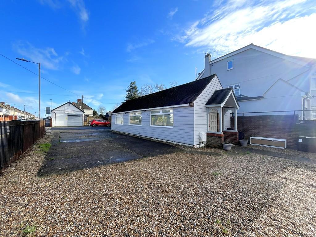 133 Springfield Park Rd, Chelmsford à louer Photo principale– Image 1 sur 10