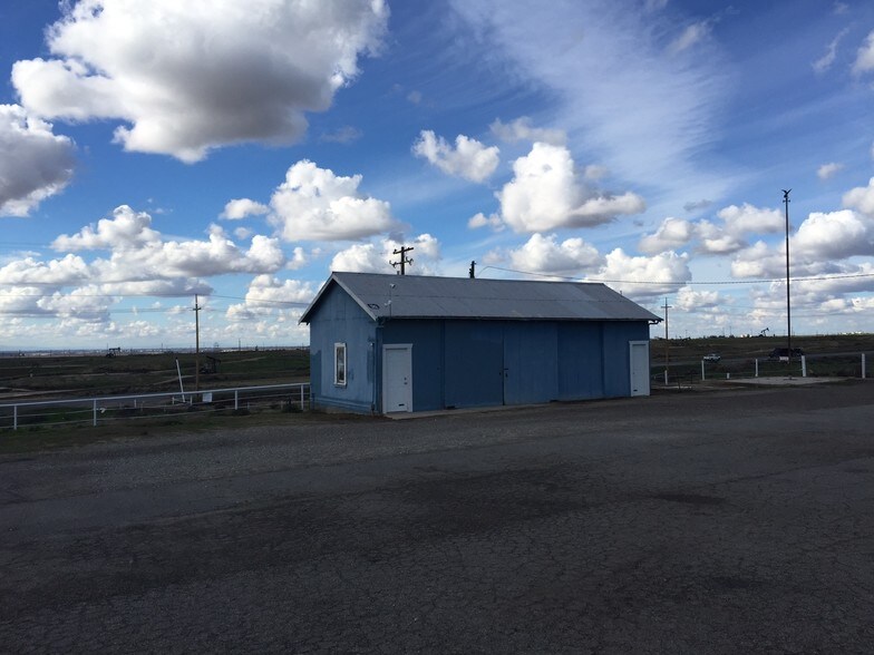 18400 Highway 65, Bakersfield, CA à louer - Photo de l’immeuble – Image 2 sur 18