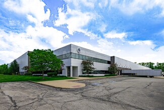 Plus de détails pour 30320 Emerald Valley Pky, Solon, OH - Bureau, Industriel/Logistique à louer