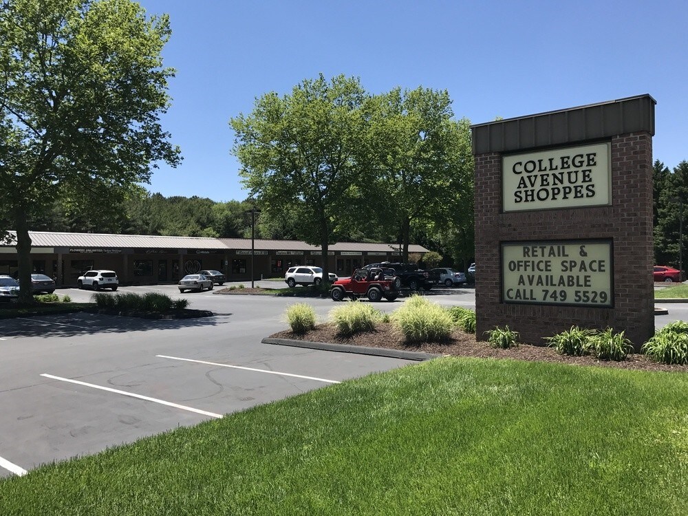 720 E College Ave, Salisbury, MD à vendre Photo de l’immeuble– Image 1 sur 1