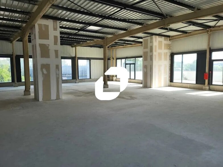 Local commercial dans Bègles à louer - Photo de l’immeuble – Image 3 sur 7