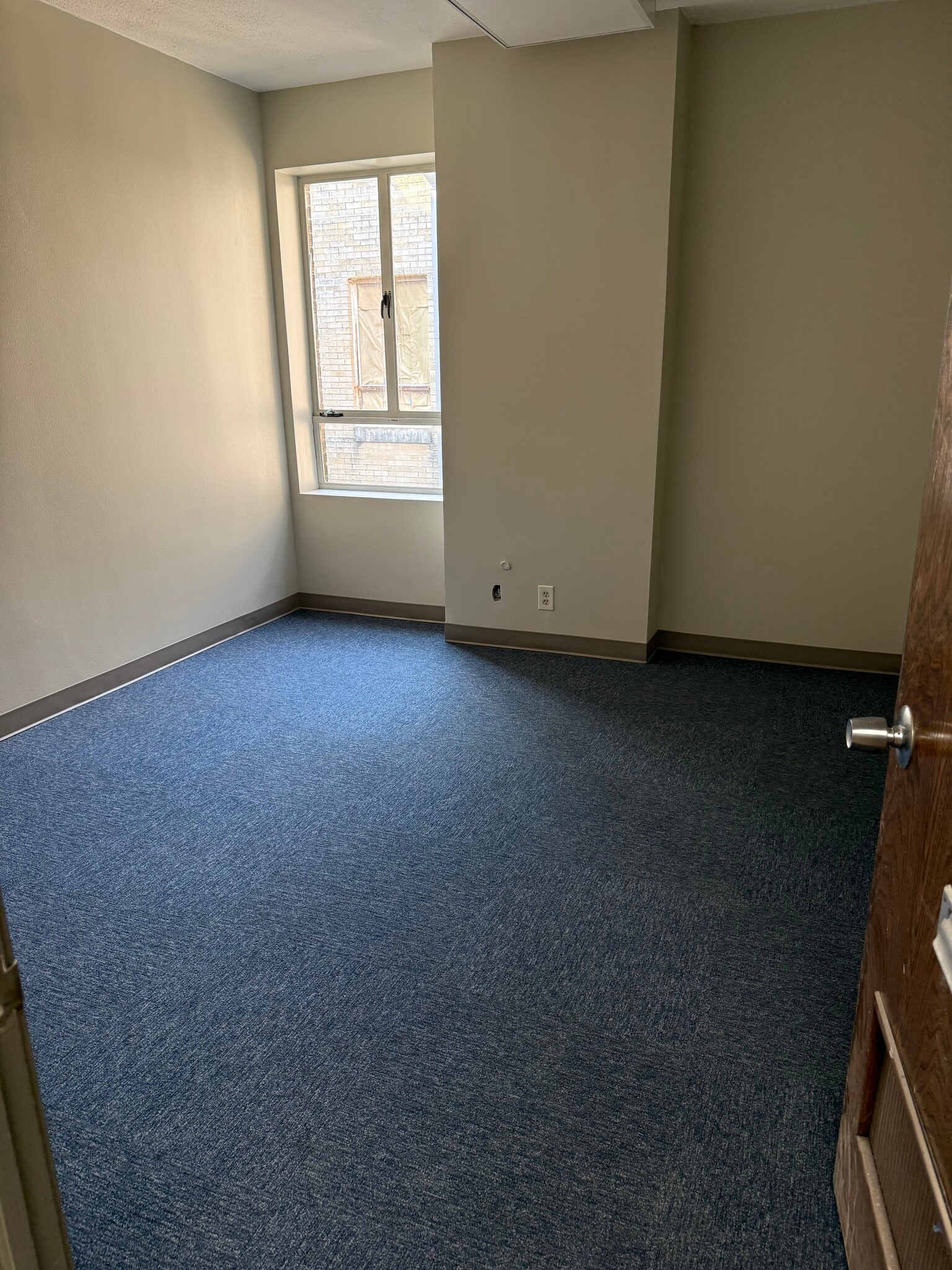 121 S Broadway Ave, Tyler, TX à louer Photo intérieure– Image 1 sur 1