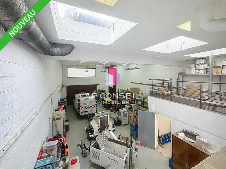 Local d’activités dans Voisins-le-Bretonneux à louer - Photo intérieure – Image 2 sur 5