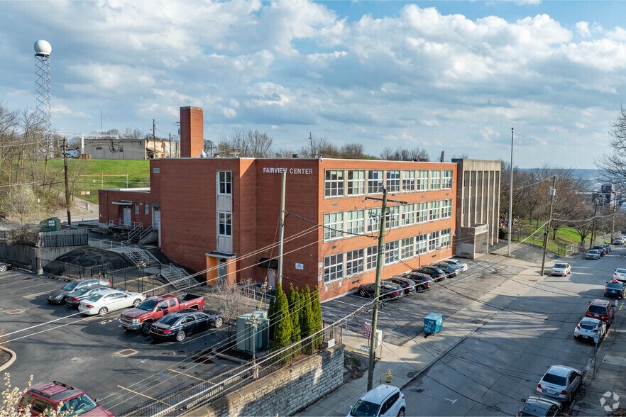 2232 Stratford Ave, Cincinnati, OH à vendre - Photo de l’immeuble – Image 2 sur 19