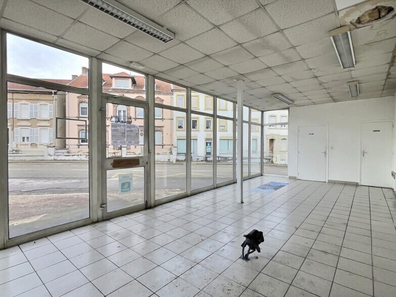 Local commercial dans Forbach à vendre - Photo intérieure – Image 3 sur 6
