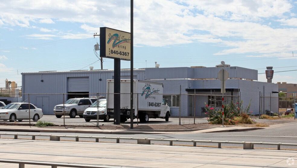 3301 E Washington St, Phoenix, AZ à vendre - Photo principale – Image 1 sur 3